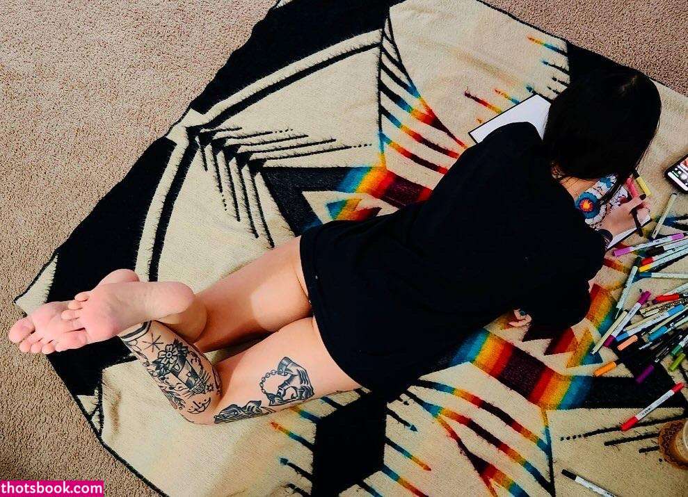 Thewitchbitchhh Photo #8