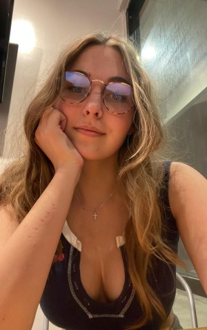 Cassie Claire Photo #6