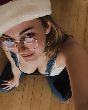 Cassie Claire Photo #9