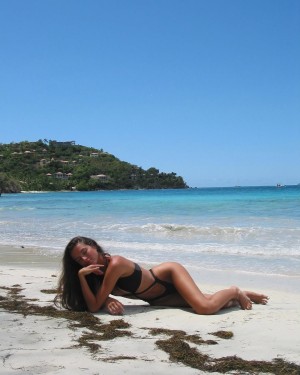 Maya Manesis Photo #24