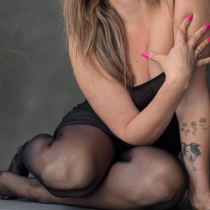 Mrs Blackheart Photo #29