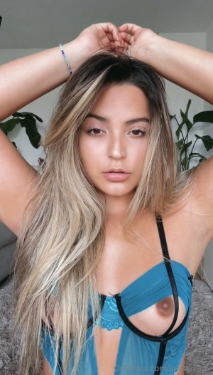 Arianavanx Photo #49