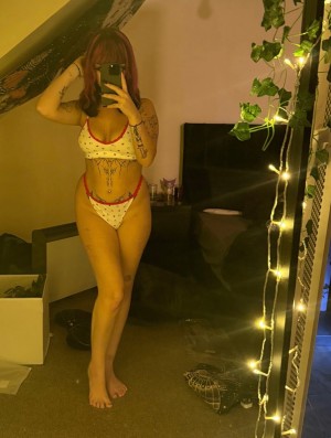 lucyandersonnxx Photo #4