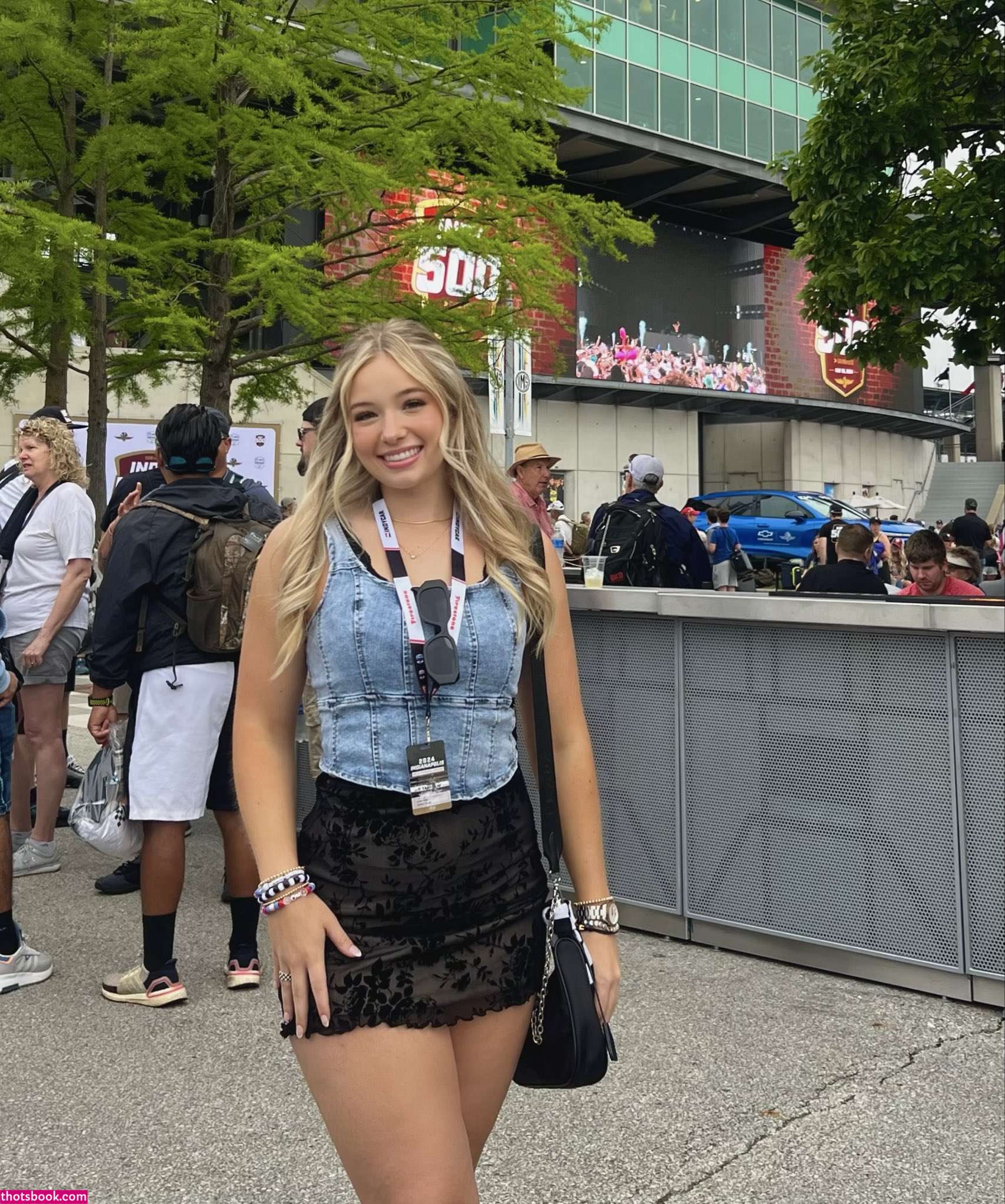 Lynzie Fulton Photo #3