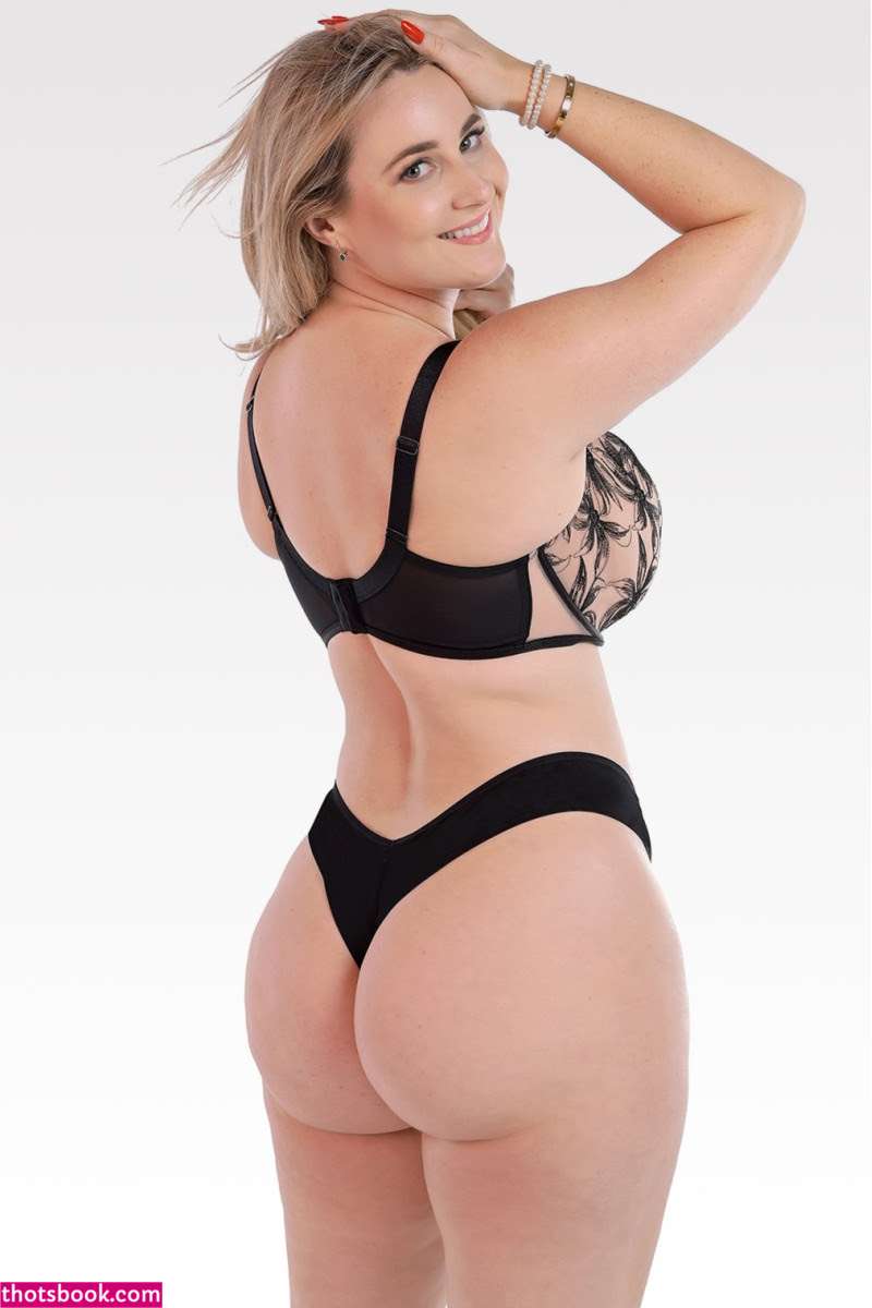 Anna Marisax Photo #6