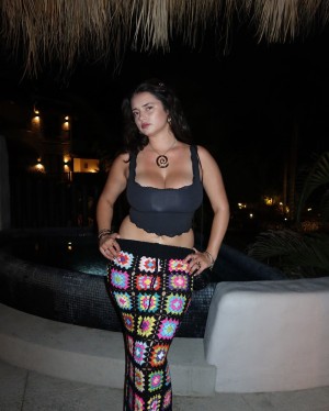 Sarah Curr Photo #64