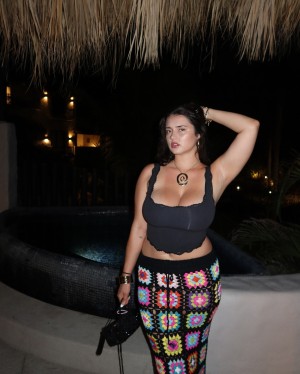 Sarah Curr Photo #67