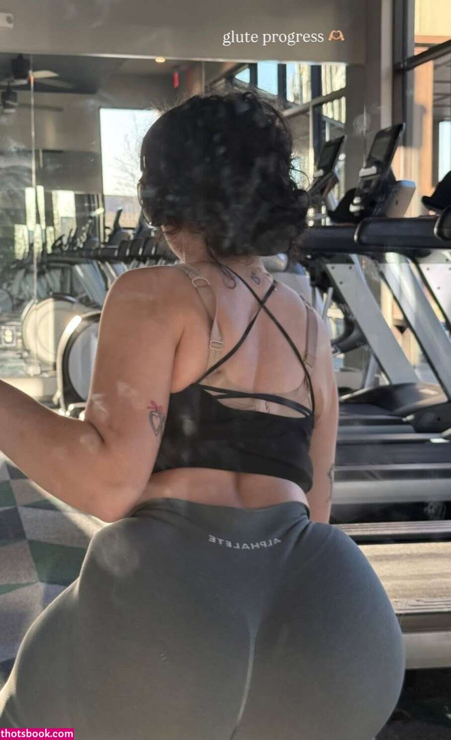 kalimariamoon Photo #20