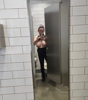 kittenwithakink Photo #37