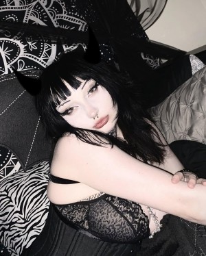 m0theranna Photo #22