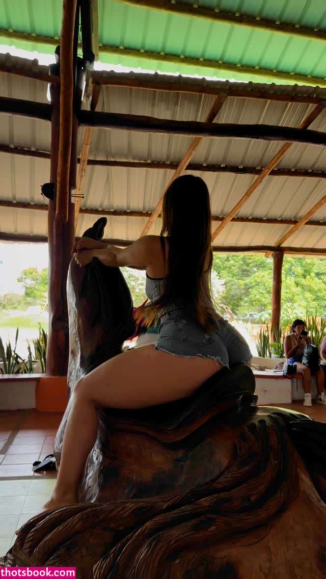 Paulina Amaya Photo #17