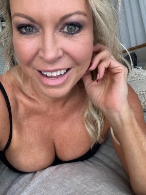 Rozz Switzer Photo #9