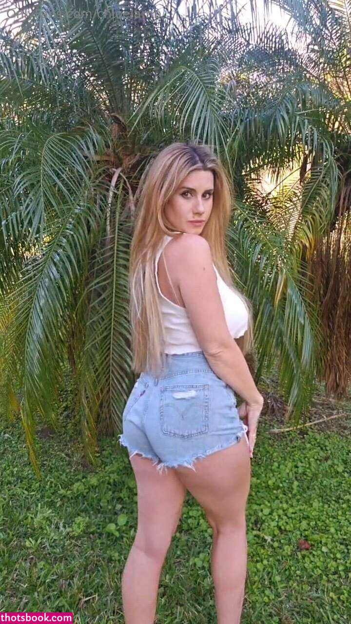 Chloe Lamb Photo #184