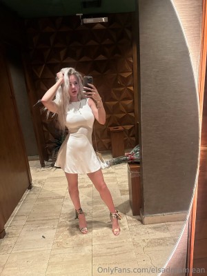 Elsa Jean Photo #567