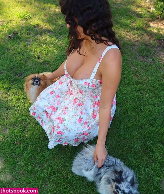 Allure Ana Photo #14