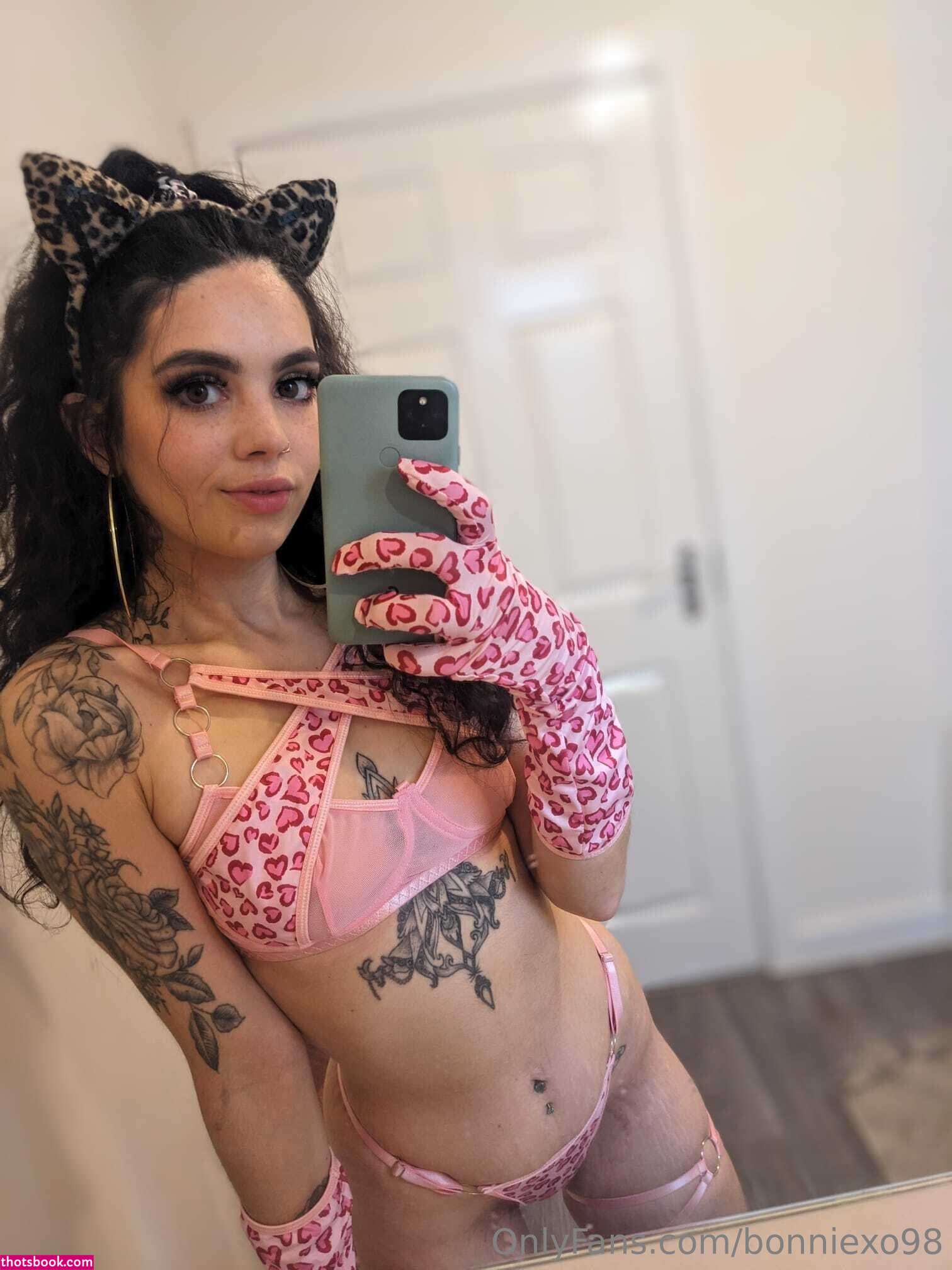 Bonniexo98 Photo #48