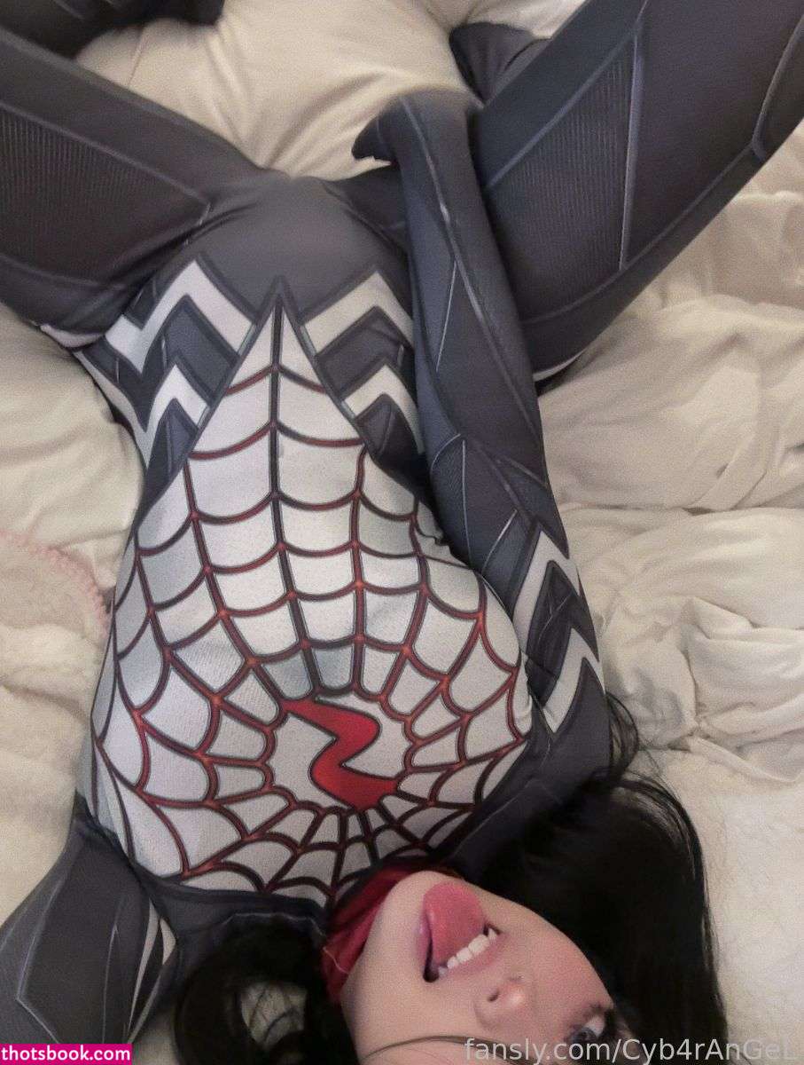 Cyb4rangel Photo #20