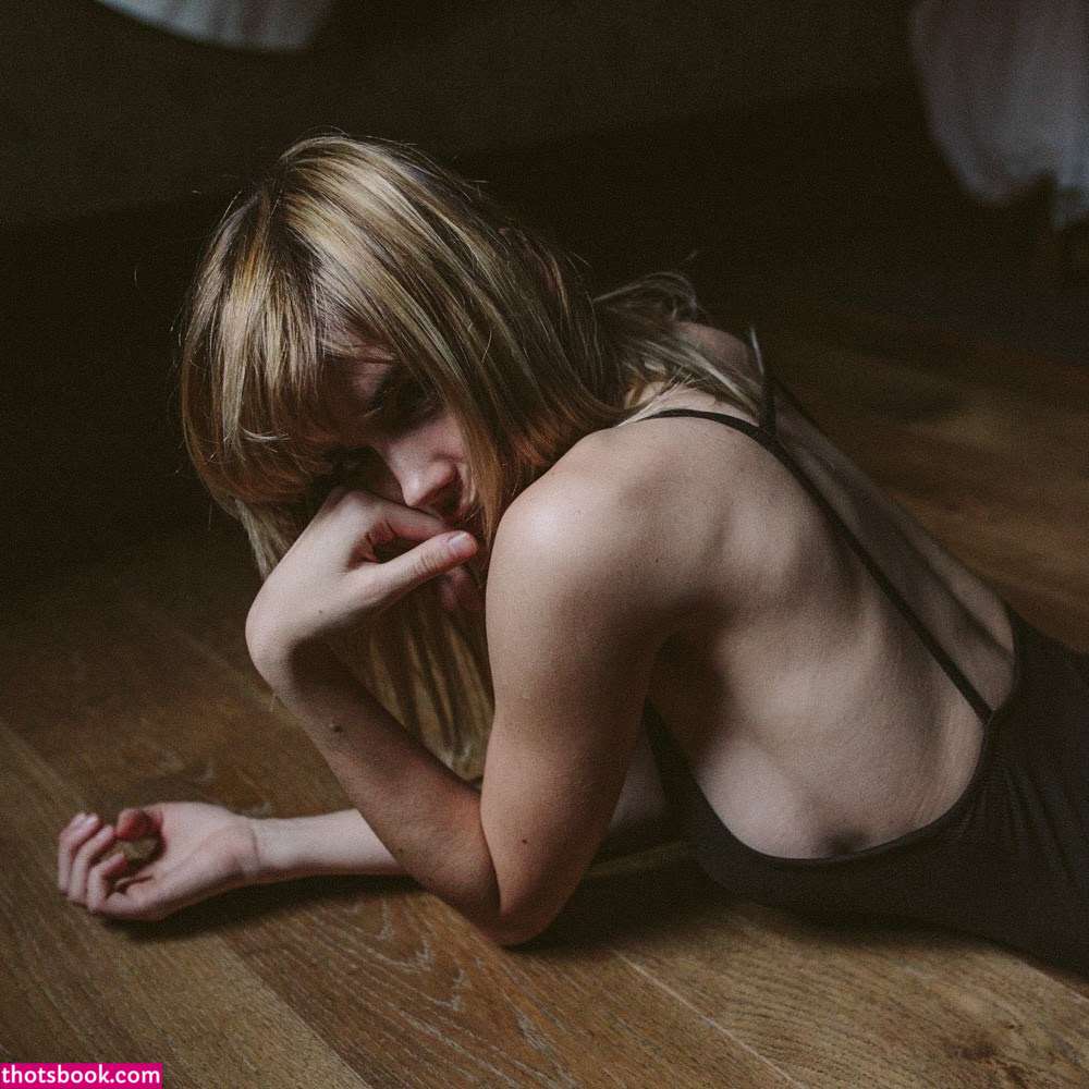 Danielle Sharp Photo #69