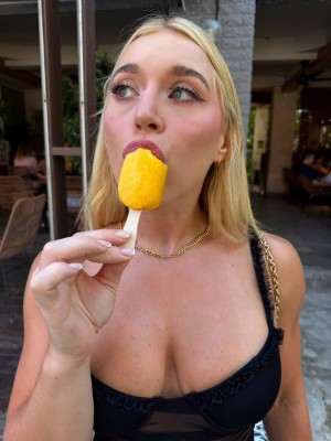 Elle Brooke Post #42