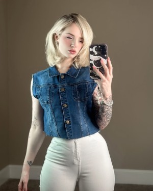 Khaleesibb Photo #49