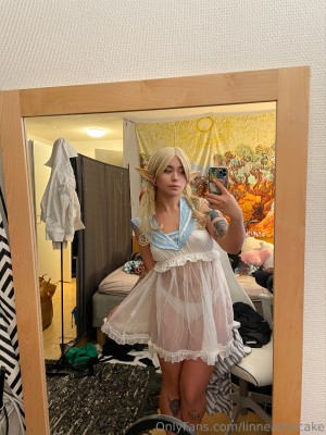 linneathecake Photo #7