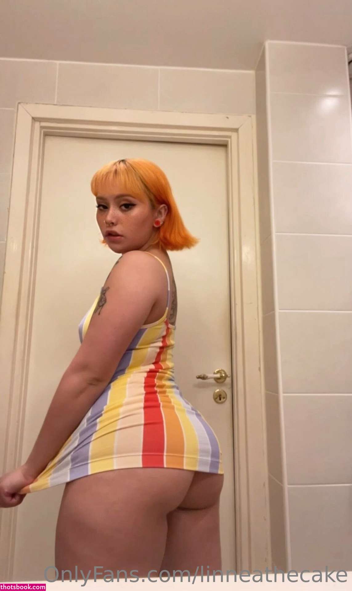 linneathecake Photo #16