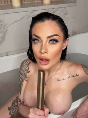 Samantha Morgan Photo #16