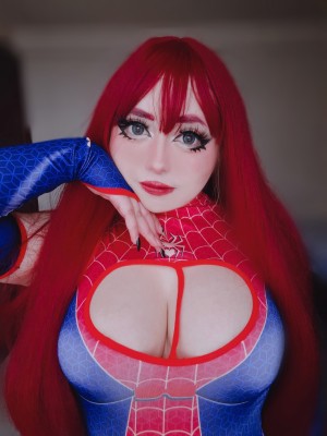 Alice Scarlett Photo #9