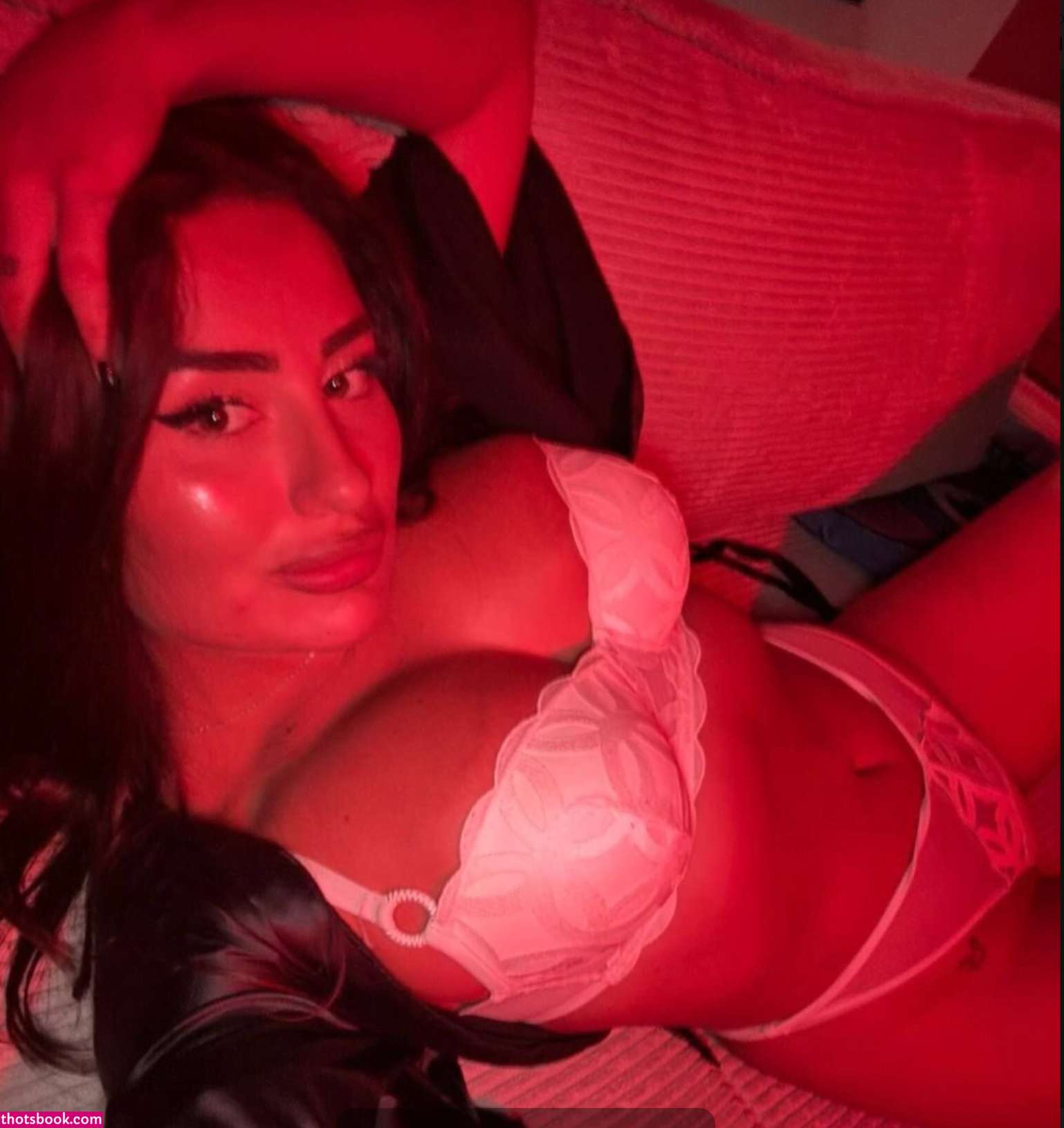 Ema Ferusova Photo #3