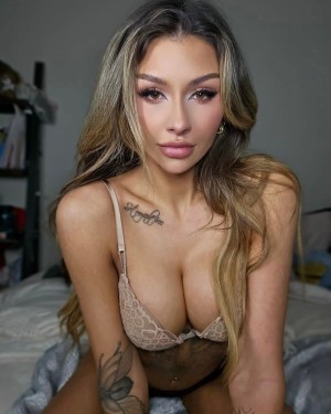 missbabygrey Photo #7