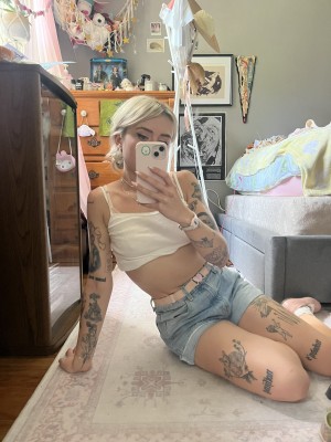 Mkultramilf Photo #26