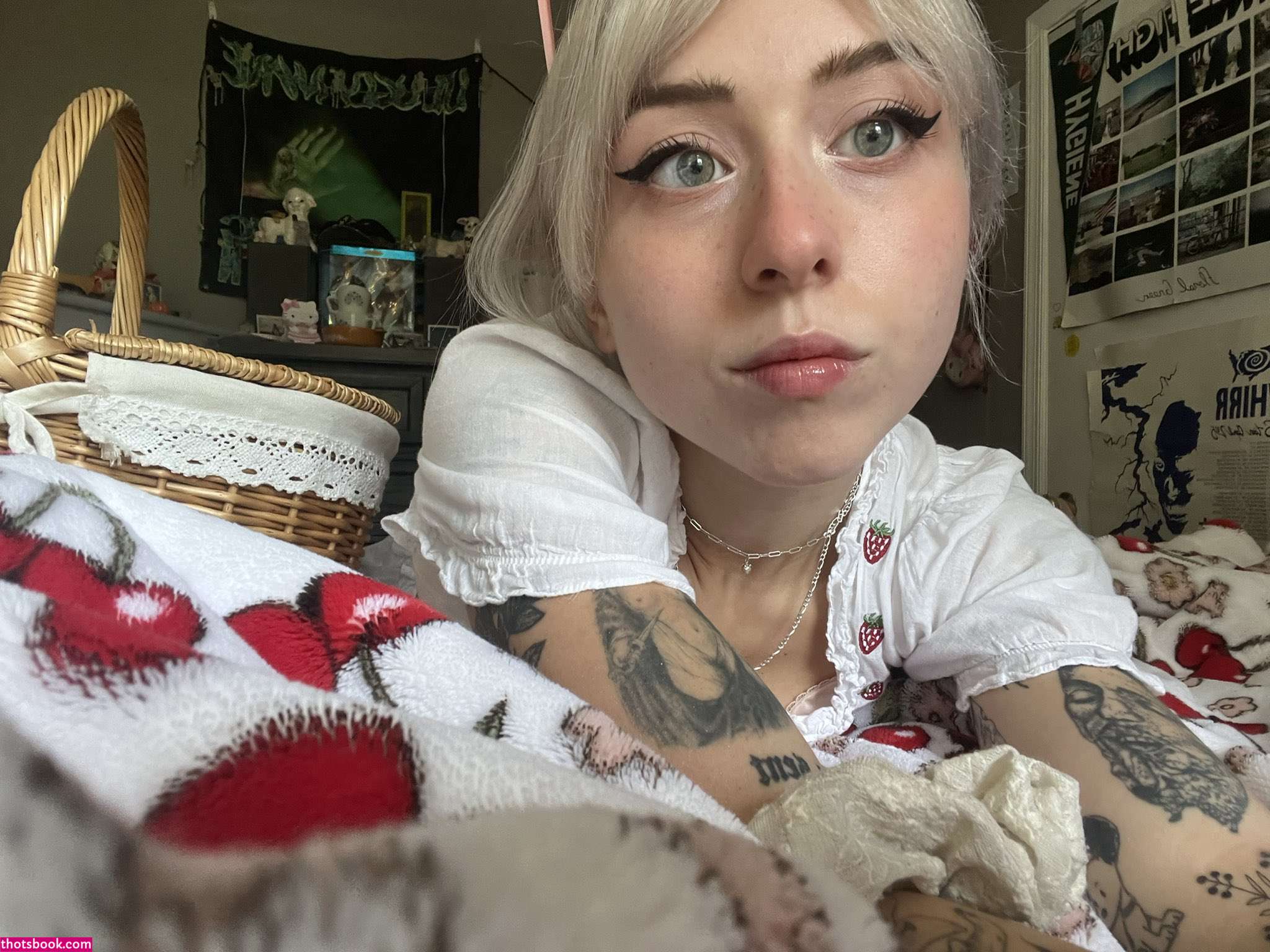 Mkultramilf Photo #41