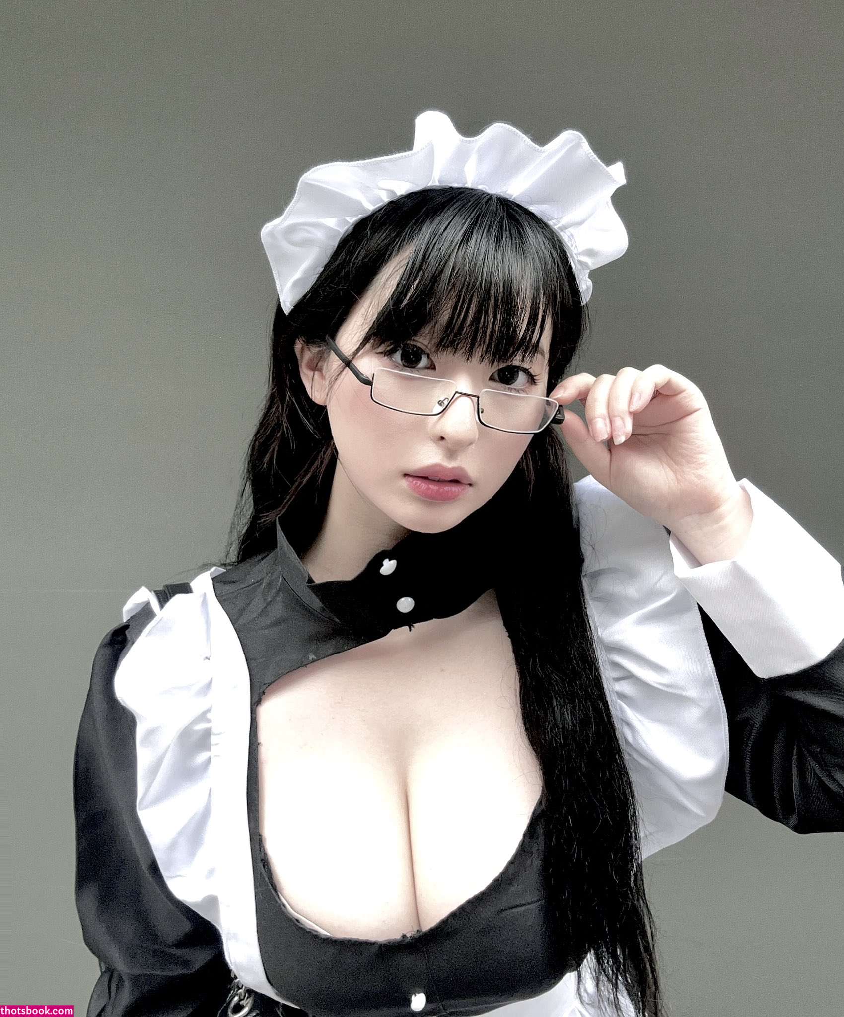 Momoka Akari Photo #1