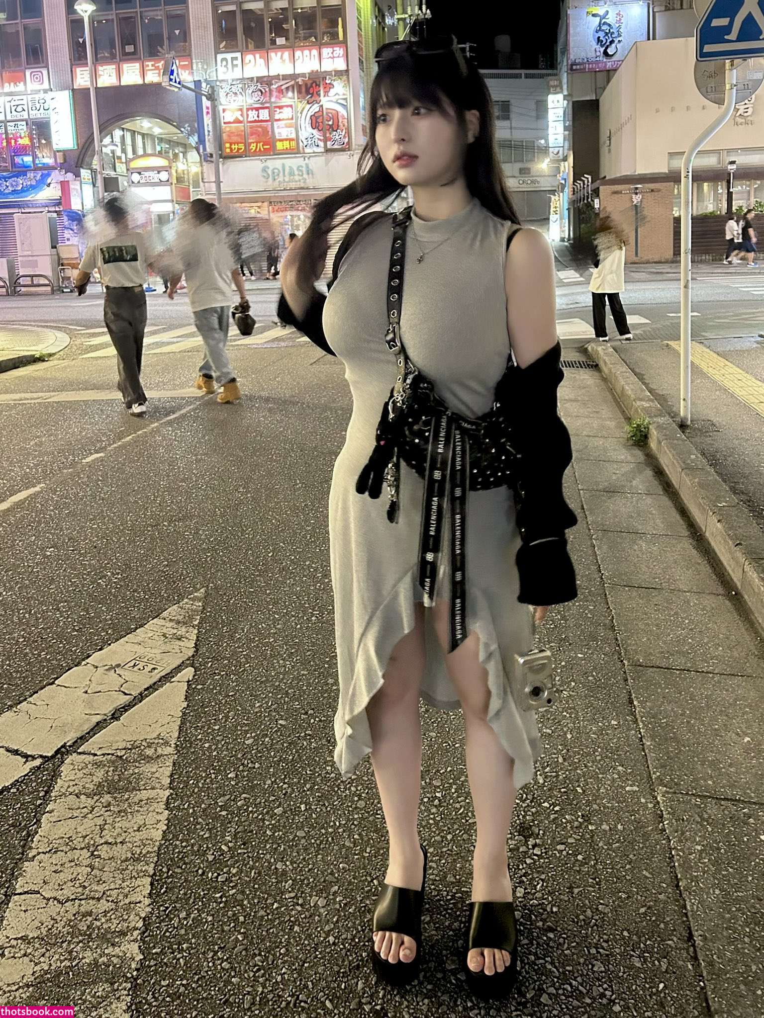 Momoka Akari Photo #5