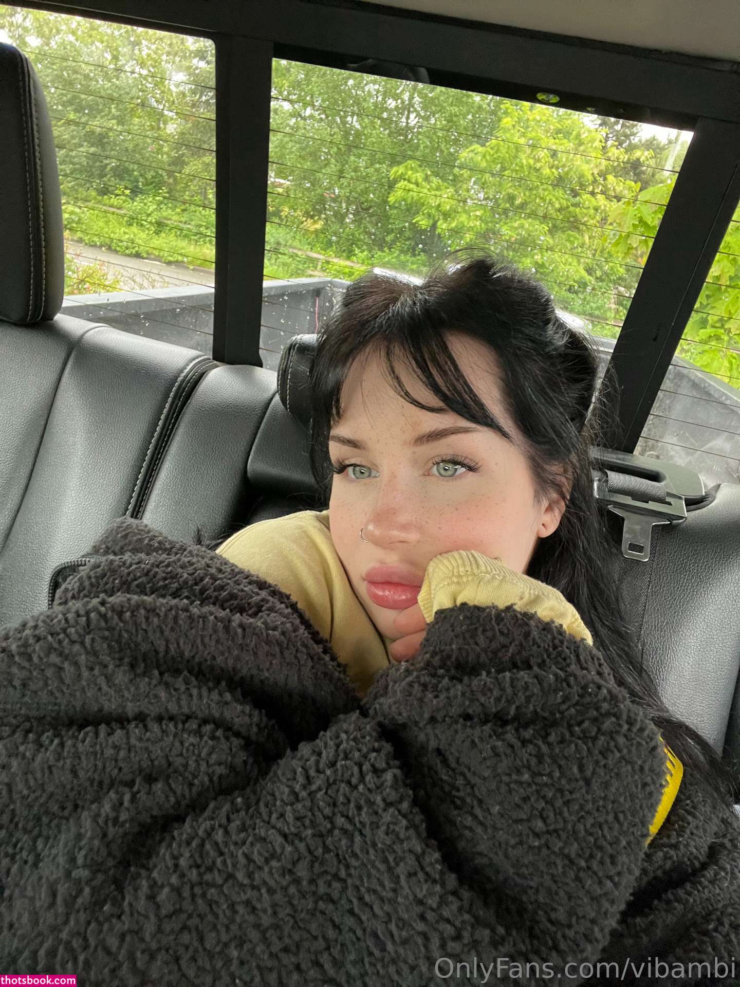 violetxbambi Photo #44