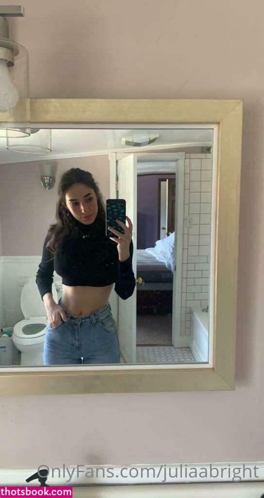 Julia Bright Photo #340