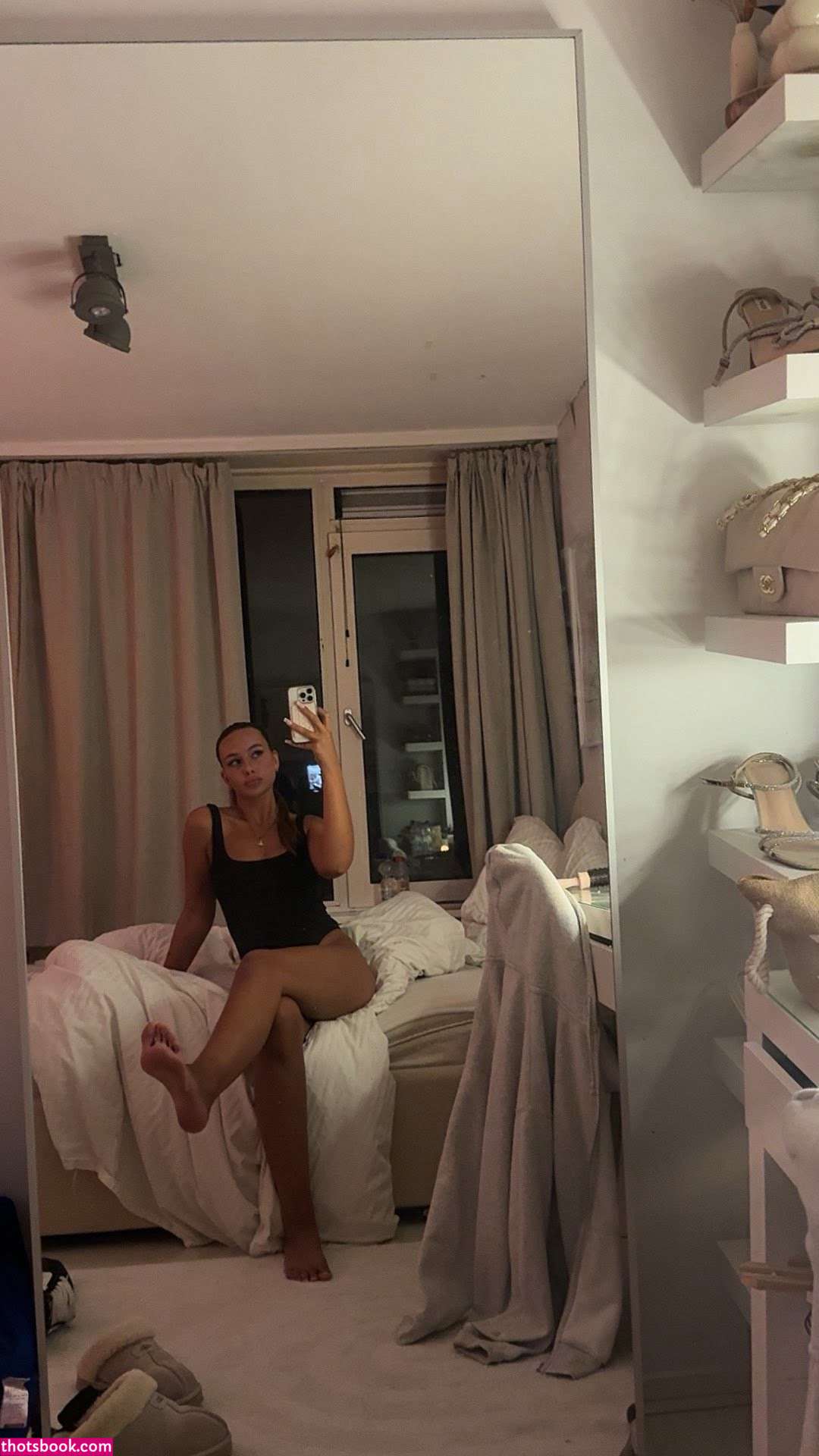 Randi Hartman Photo #16