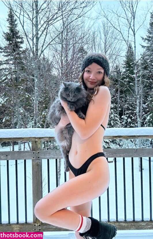 Alyssa Schwartz Photo #2