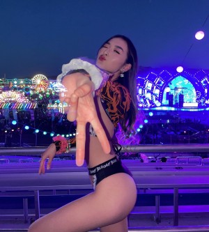 Christine Huang Photo #8