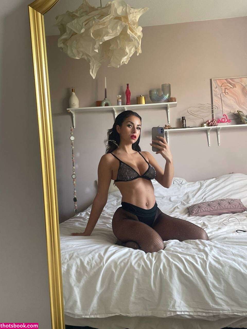 Julia Amareno Photo #2