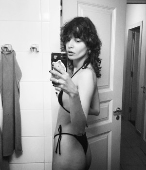 Charis Axilithioti Photo #16