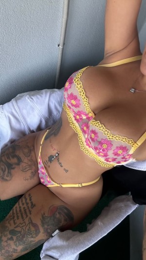 Eda Gokcen Kaya Photo #1