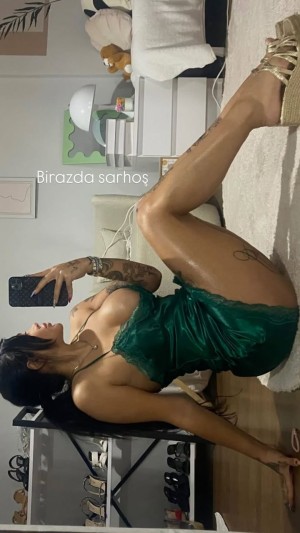 Eda Gokcen Kaya Photo #10