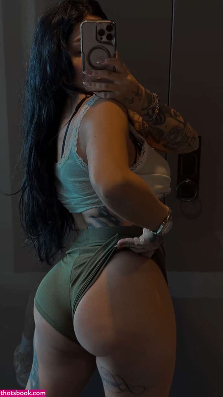 Eda Gokcen Kaya Photo #33