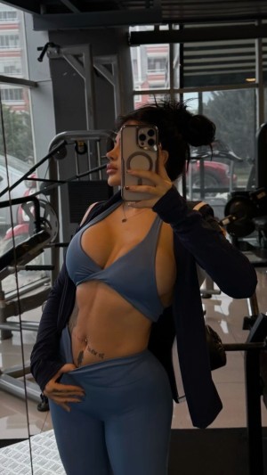 Eda Gokcen Kaya Photo #31