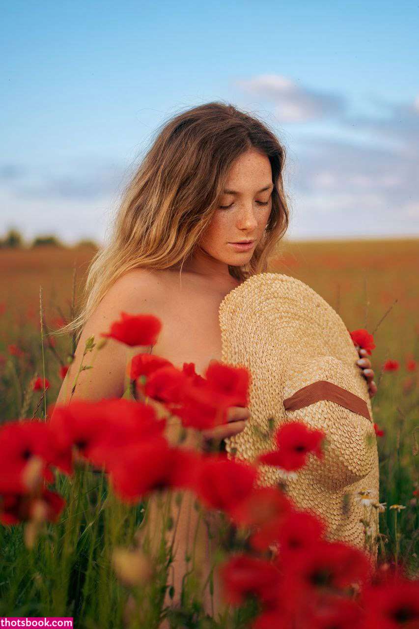 Aglo Razbok Photo #11