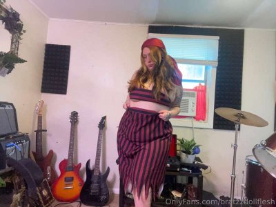 bratzzdollflesh Photo #9