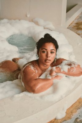 Tabria Majors Photo #4