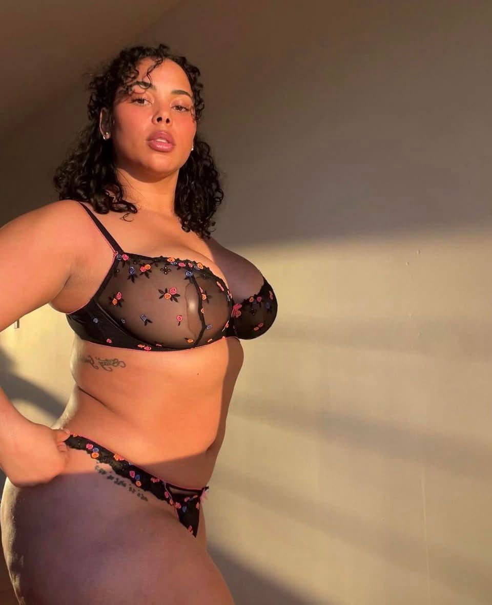 Tabria Majors Photo #7