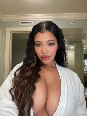 xttiona Photo #121